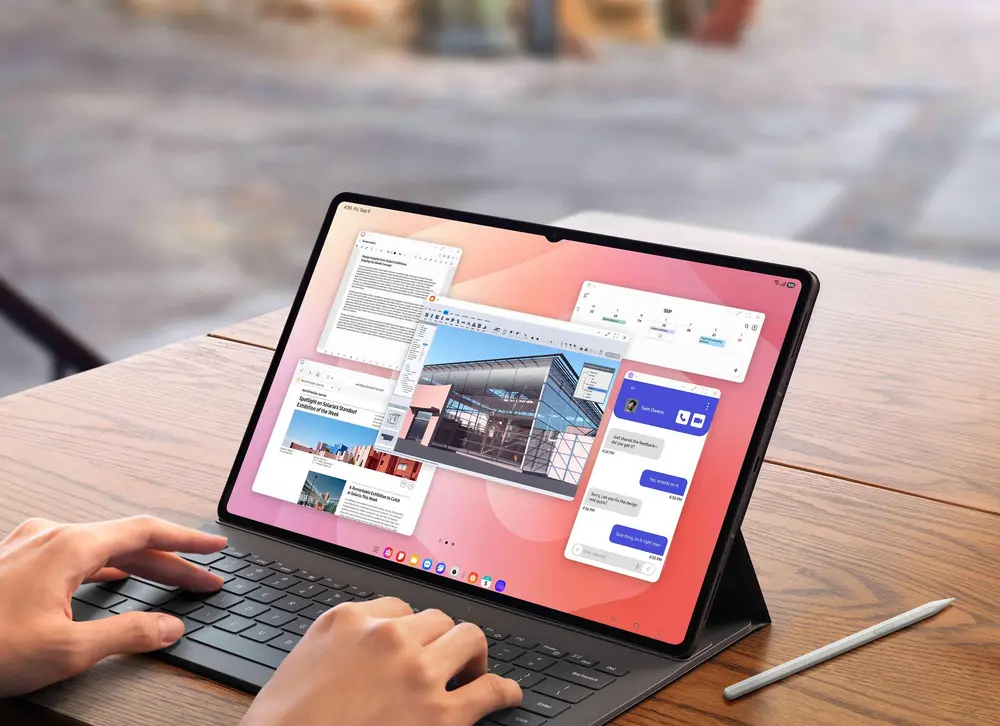 Tablet met toetsenbord en stylus
