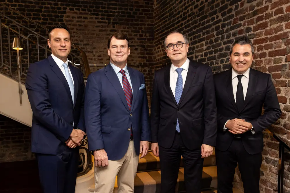 Jim Baumbick (President Ford Europe), Jim Farley (President en CEO Ford Motor Company), François Provost (CEO Renault Group) en Josep Maria Recasens (Chief Strategy, Product & Program Management Officer, CEO Ampere)