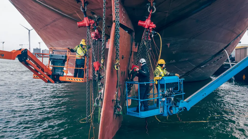De expertise uit de scheepsherstellingen kan ook in de industrie worden ingezet