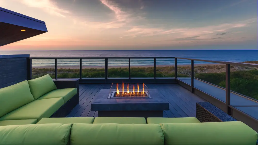 een dakterras met zeezicht