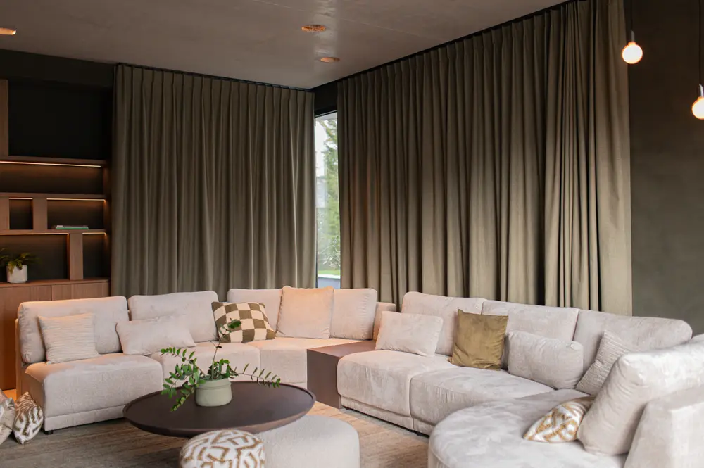 groene gordijnen luxaflex