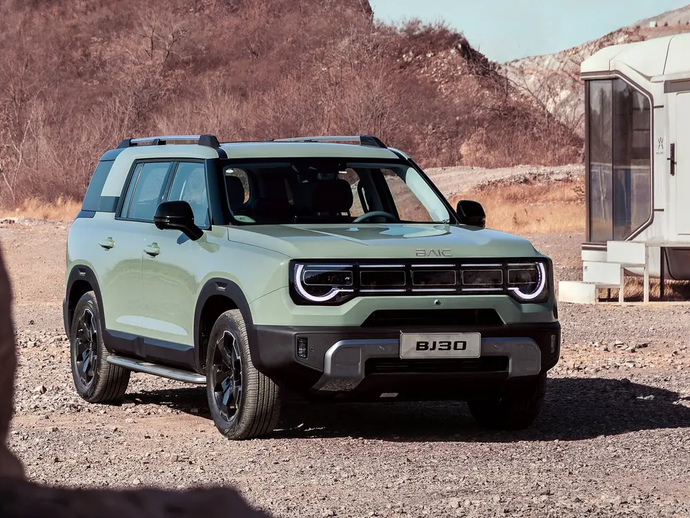 Rijtest BAIC BJ30e Hybrid AWD (206 kW/280 pk) 07