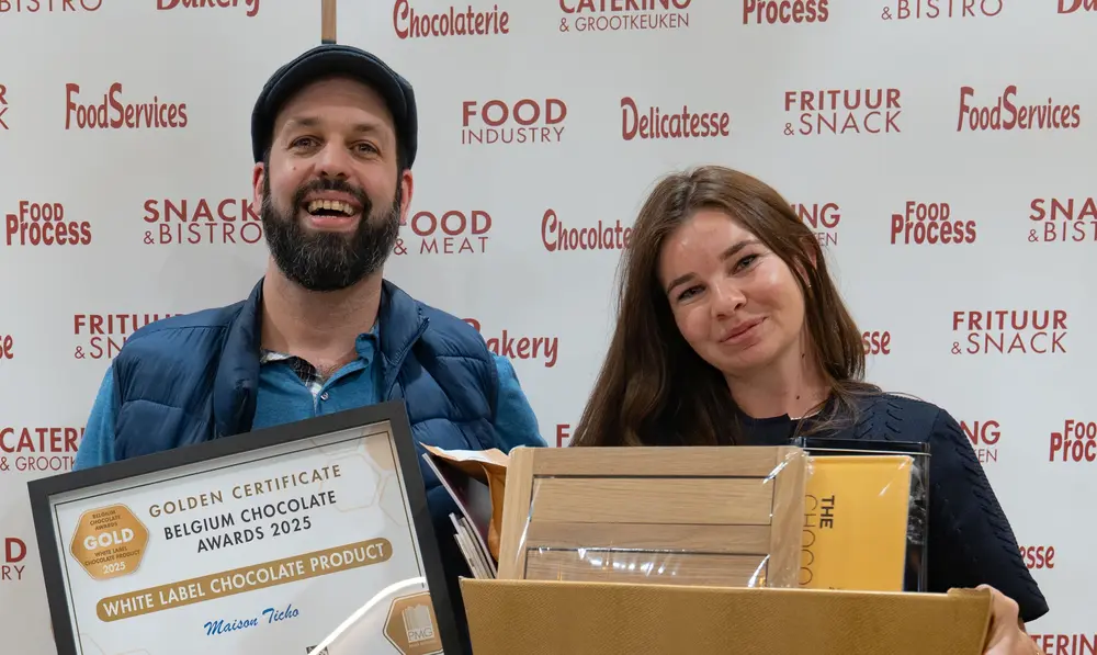 Timo Cornelisse (Maison Ticho) won de white label-categorie met de Zeeuwse Bolusbar die hij voor Jacky's Bolusbar van Chenna van der Voort maakt