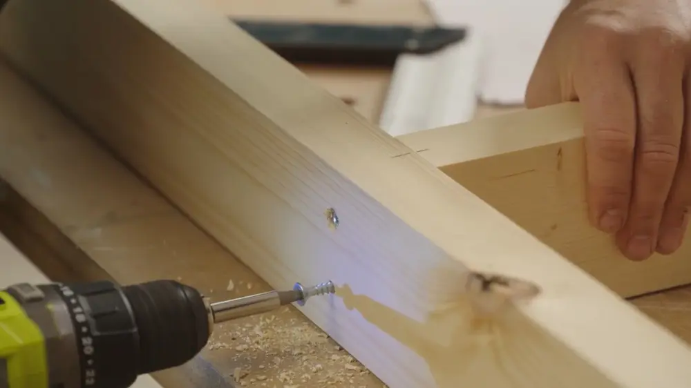 balken frame vastschroeven