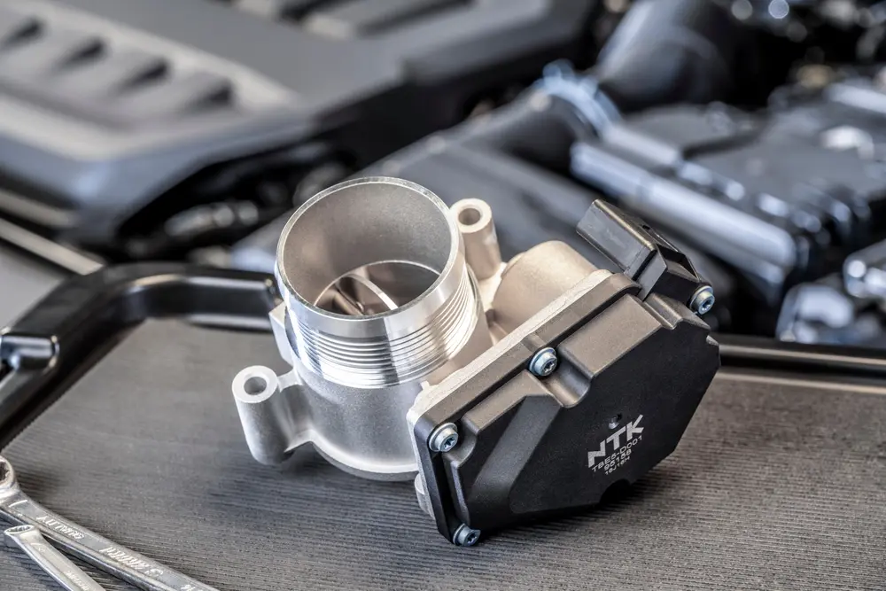 NTK gasklephuis TBE5-D001