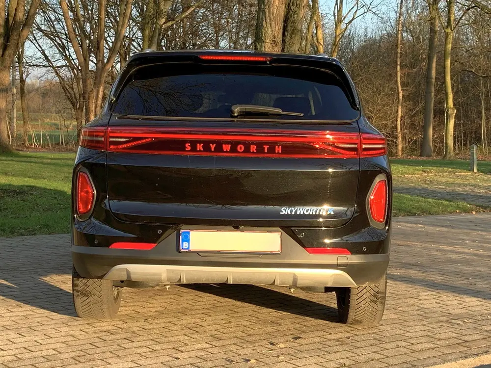 Rijtest Skyworth K 800V, FWD Luxury 03