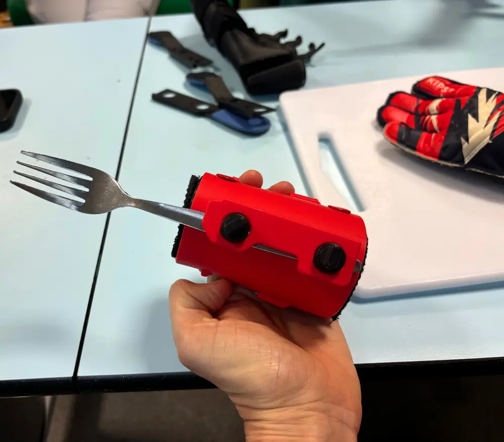 Divers embouts à glisser dans la mallette d'école.