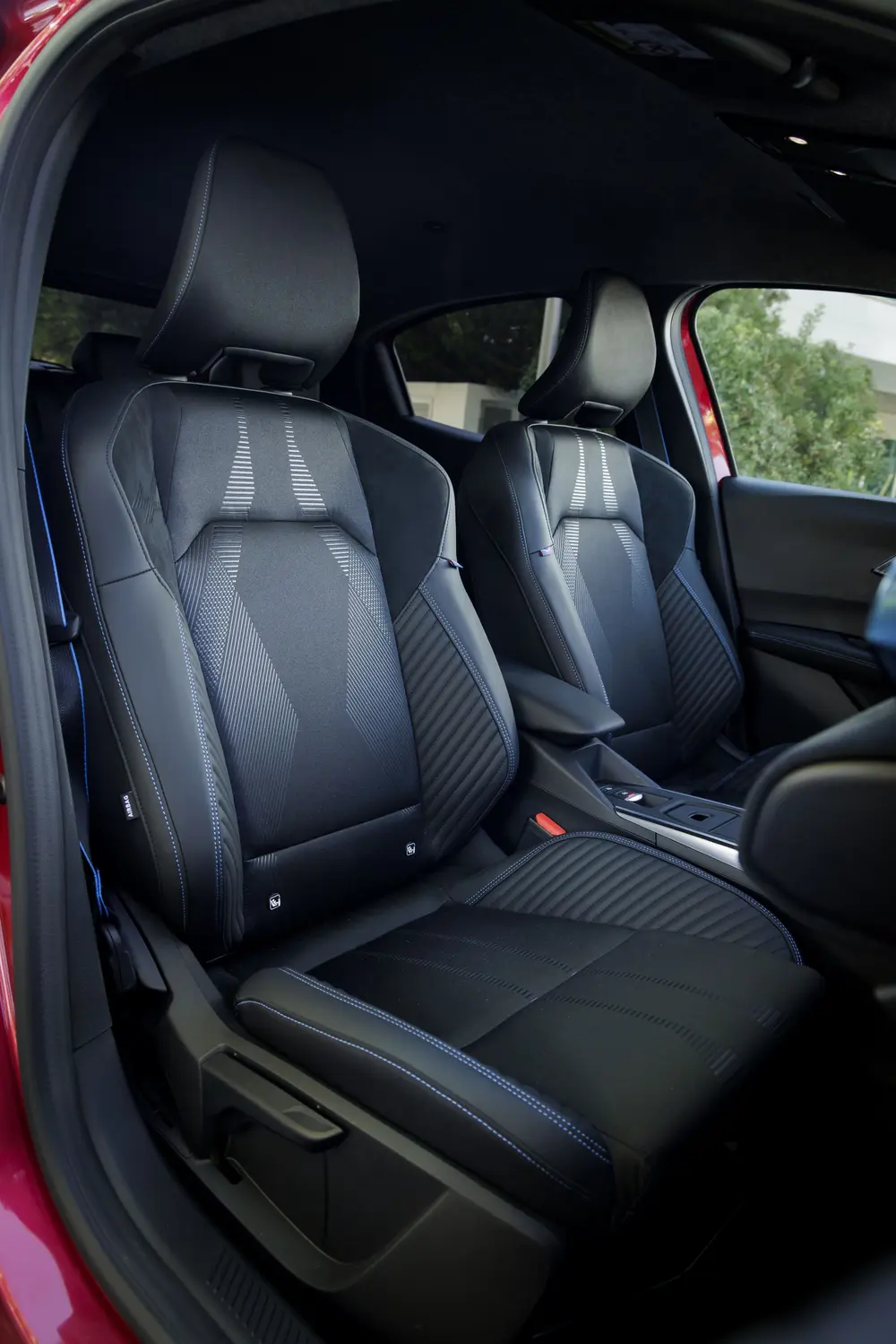 Rijtest Renault Clio E-Tech full hybrid 160 voorzetels