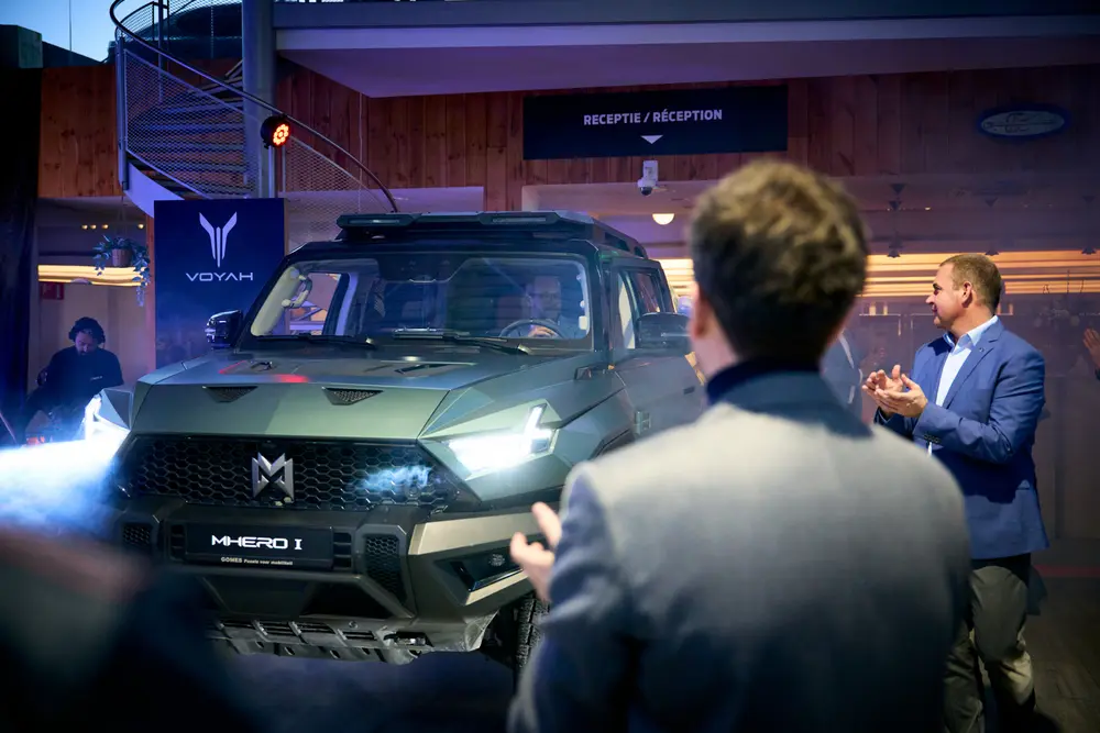 De MHERO I, een elektrische off-road SUV in het nichesegment, werd gepresenteerd als uitgesproken high-end en lifestylegericht model binnen het portfolio van Dongfeng Motor Corporation