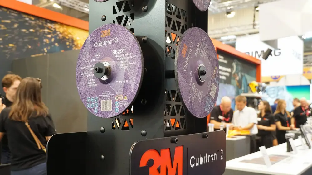 Voor lasnaden die naderhand gelakt worden, is het mechanisch nabewerken nog steeds een goede manier om optisch de kwaliteit van de lasnaad te verbeteren.