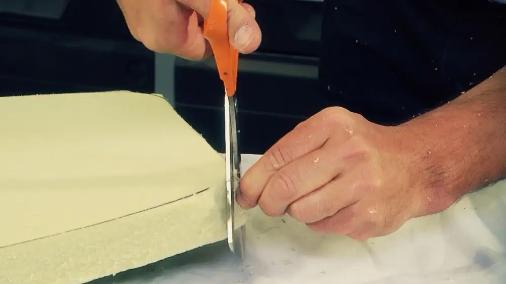 hoeken mousse knippen