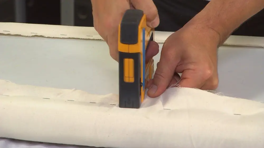 mousseline vastmaken