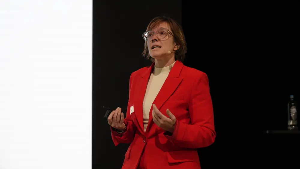 Vickie Dekocker, Agoria