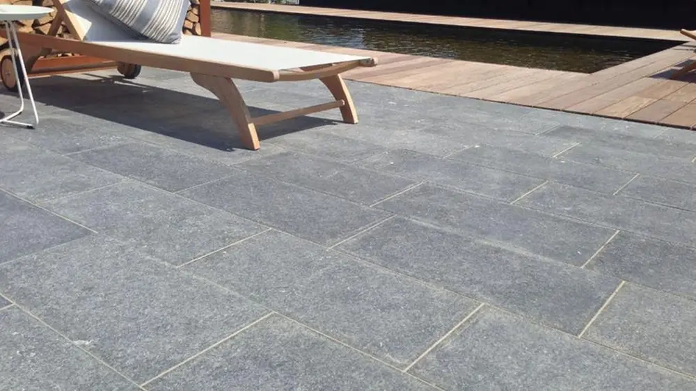 natuursteen tegelterras