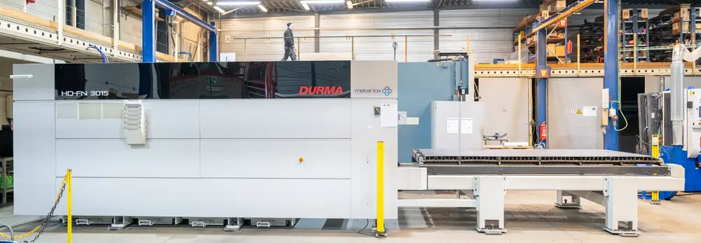 De dubbele snijtafel lasersnijmachine