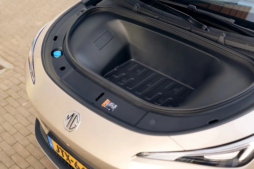 Rijtest MG MGS6 EV Dual Motor (AWD) 06