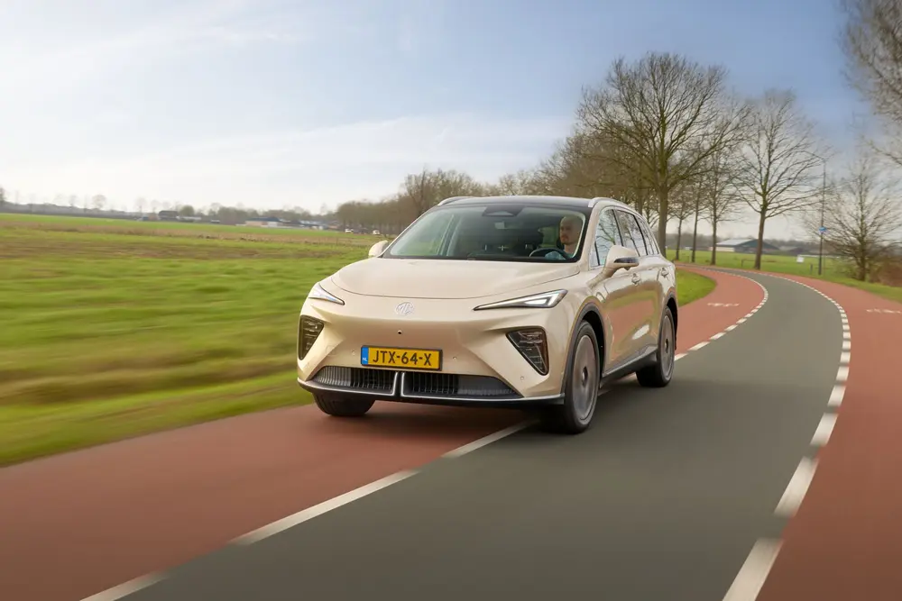 Rijtest MG MGS6 EV Dual Motor (AWD) 08