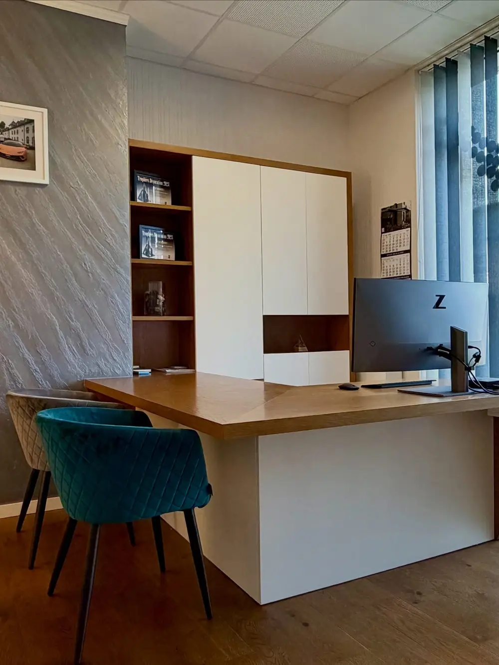 bureau danyor peintralus