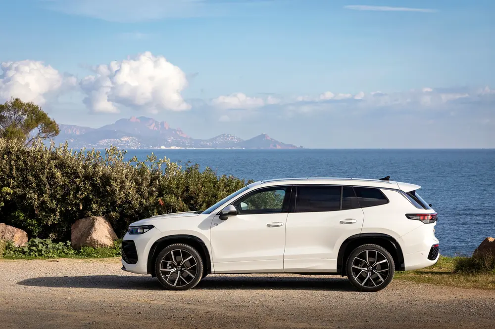 Rijtest Volkswagen Tayron 1.5 TSI eHybrid DSG6 03