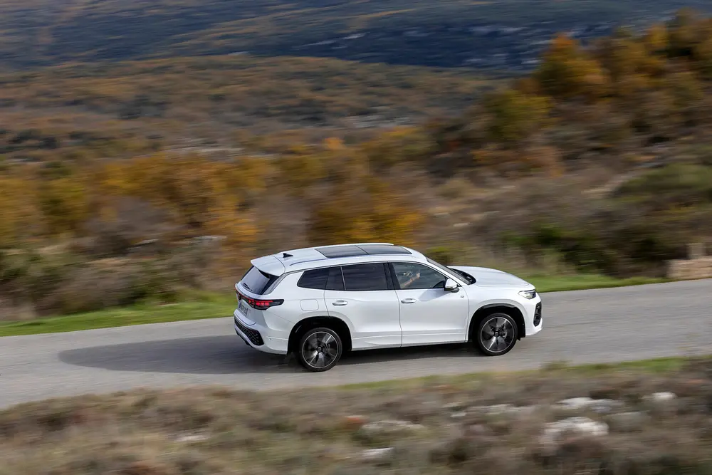 Rijtest Volkswagen Tayron 1.5 TSI eHybrid DSG6 10