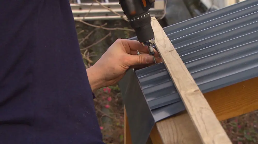 dakplaten bevestigen