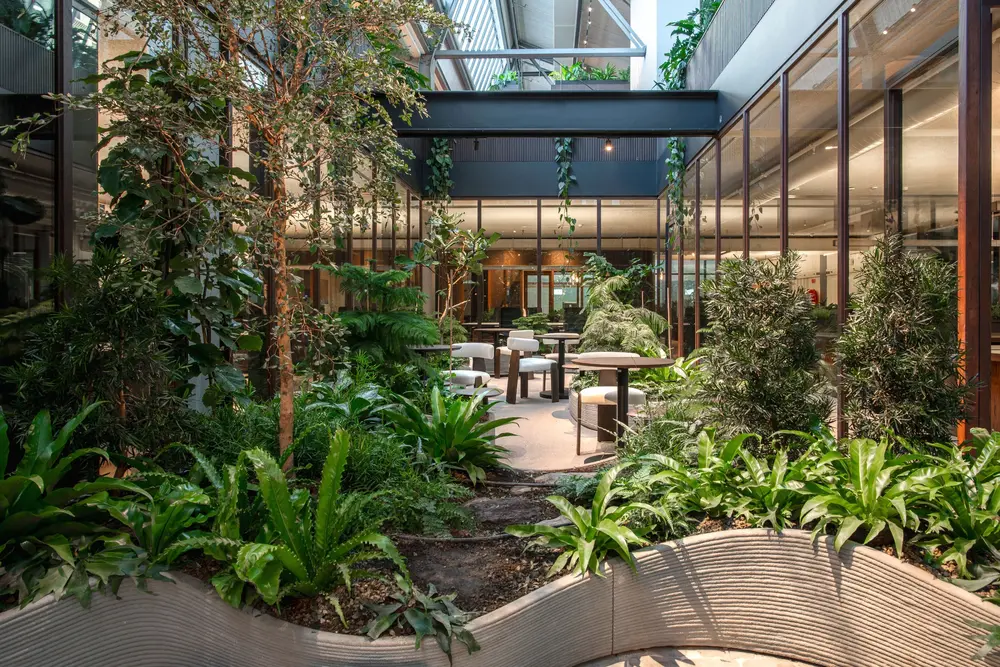 COMMERCIEEL VASTGOED: Montevideo in Antwerpen