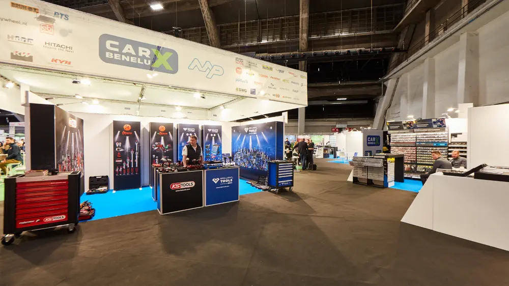 Op AutoTechnica zijn alle aandeelhouders van CARX-Benelux aanwezig op een gedeelde stand, met daarrond nog meer partners van de inkooporganisatie