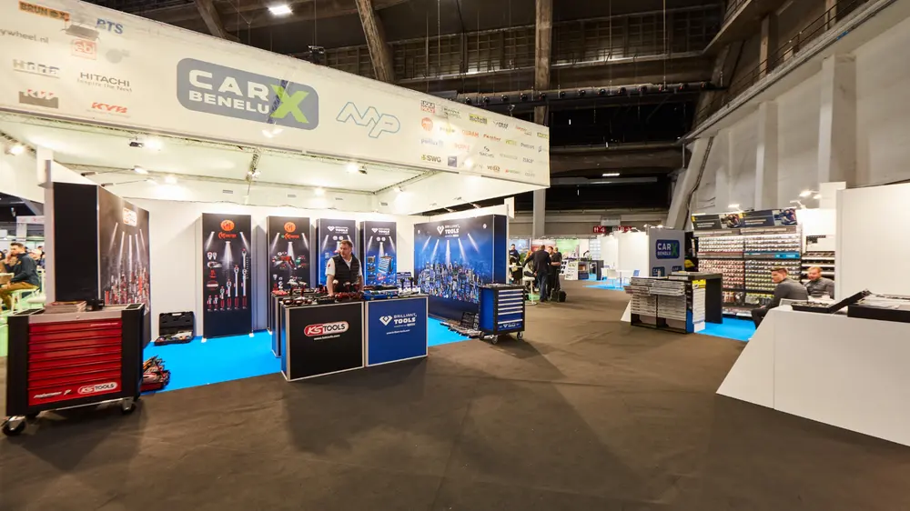 Lors du salon AutoTechnica, tous les actionnaires de CARX-Benelux seront présents sur un stand commun, entourés d'autres partenaires de la centrale d'achat