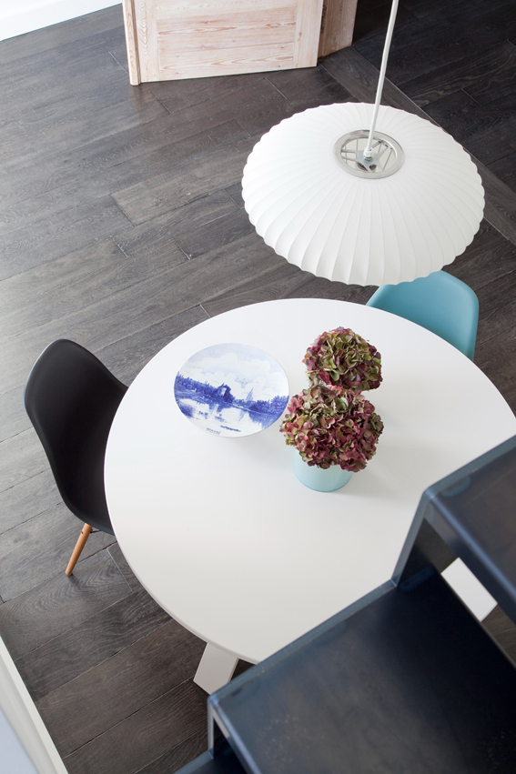 Barnwood als vloerafwerking: geconditioneerd en stabiel, geschikt voor intensief residentieel gebruik