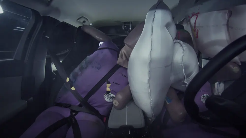 Ford ontwikkelt nieuwe centrale zijairbag1