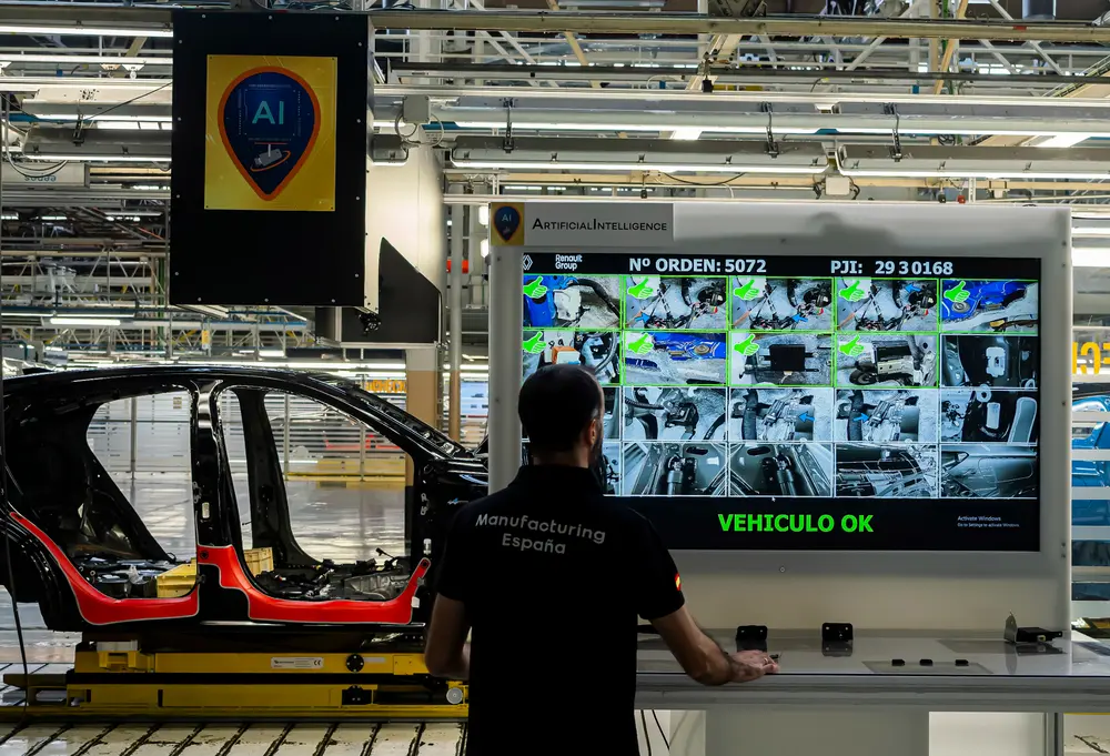 Renault Group wil artificiële intelligentie op grote schaal inzetten in zijn fabrieken om productieprocessen te optimaliseren, stilstand te verminderen en de efficiëntie te verhogen