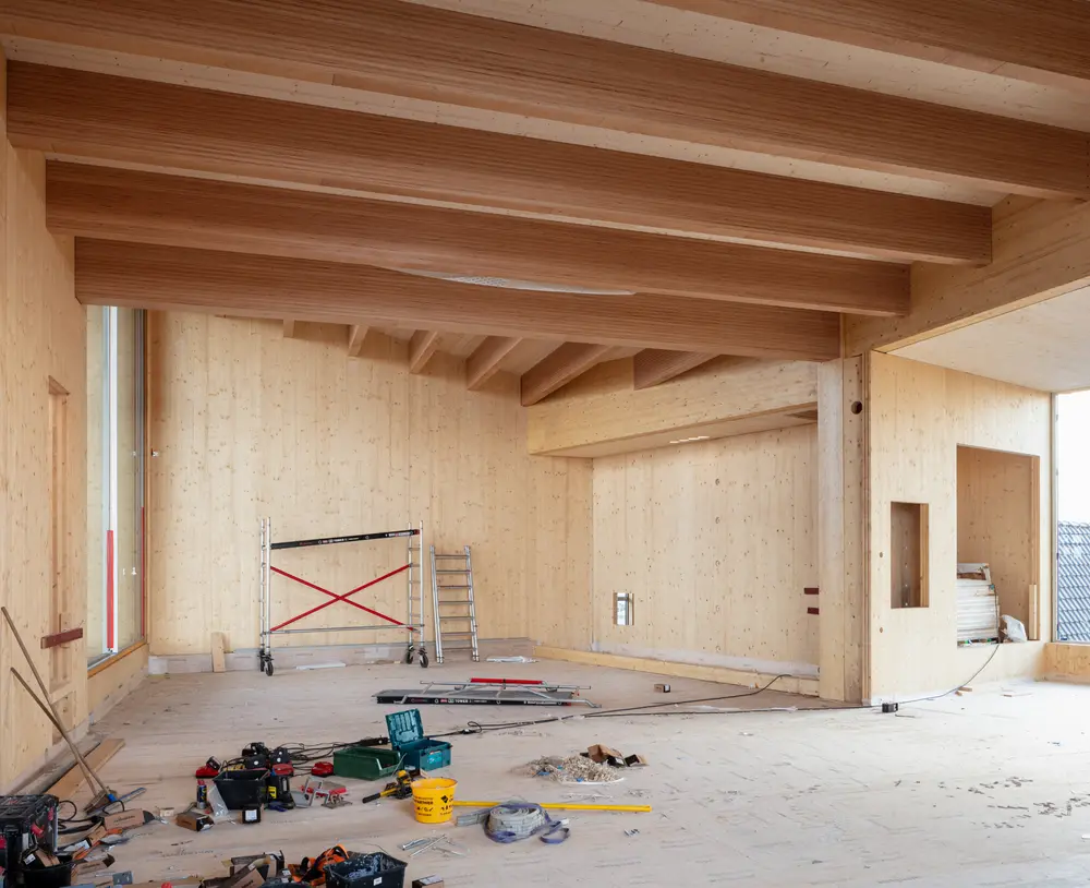 Het Design Museum in Gent als prachtig voorbeeld van een massieve houten structuur (copyright M. De Cleene)
