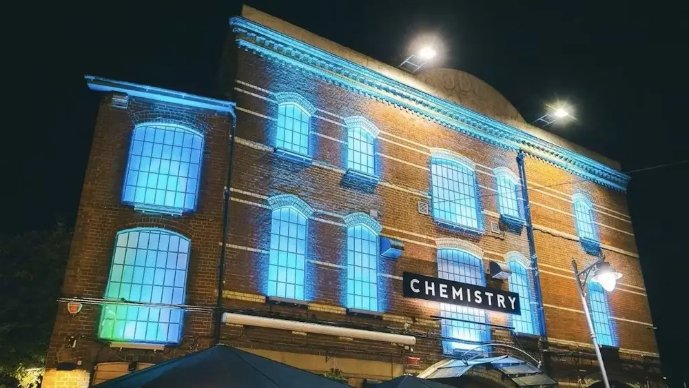 discothèque Chemistry 