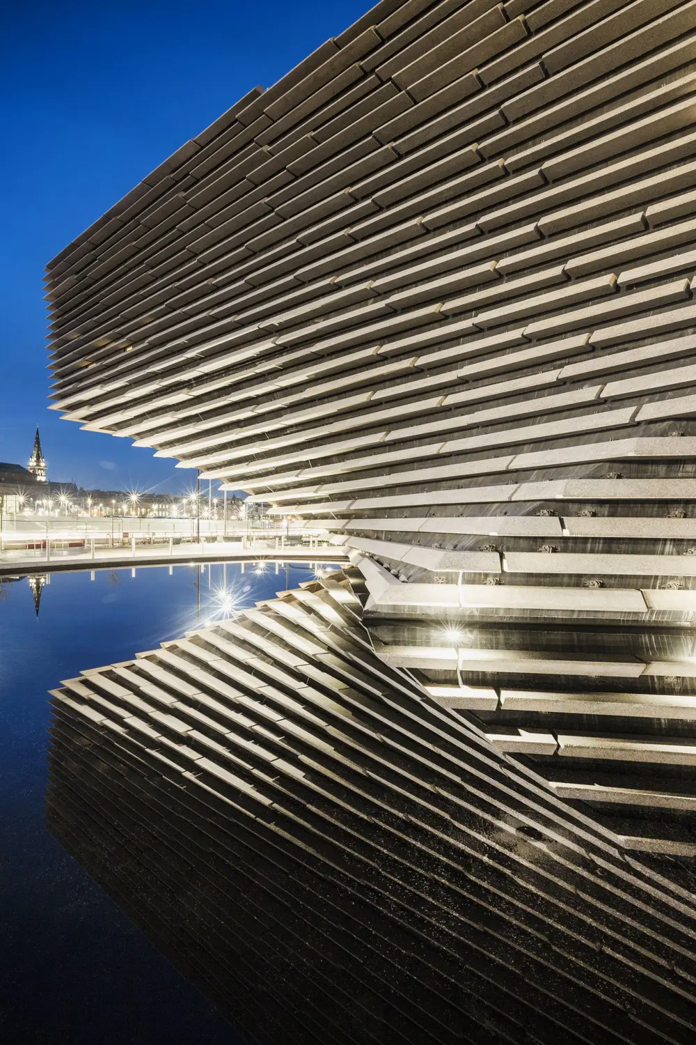 KKAA_V_A Dundee © Ross Fraser McLean