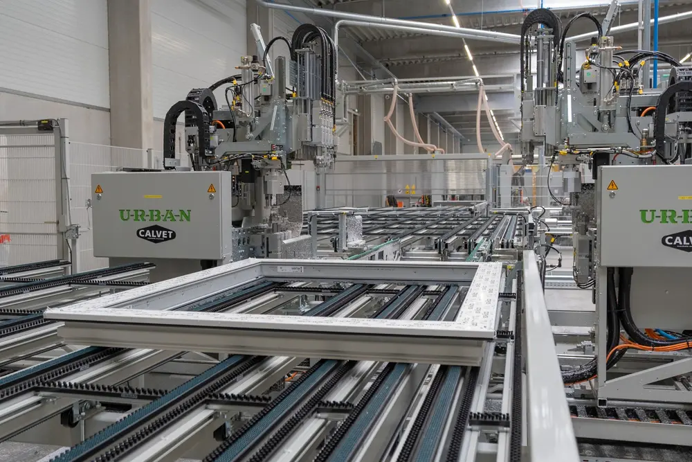 Wako inaugure son nouveau hall de production PVC à Redange 4