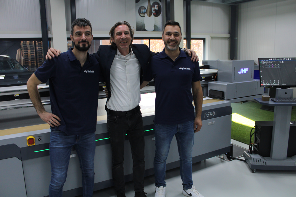 Digital Dot Showroom