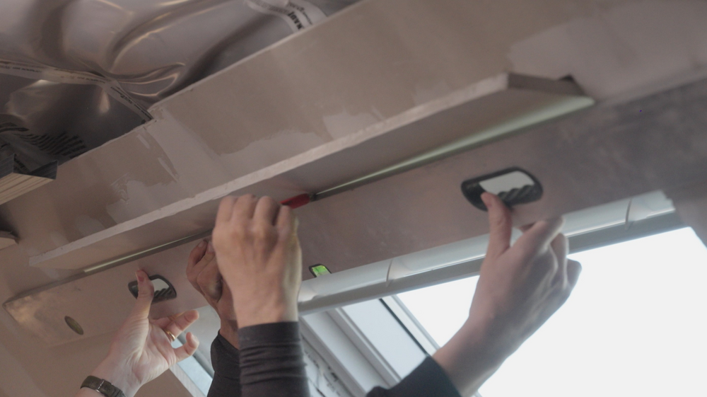 teken af op de plaat