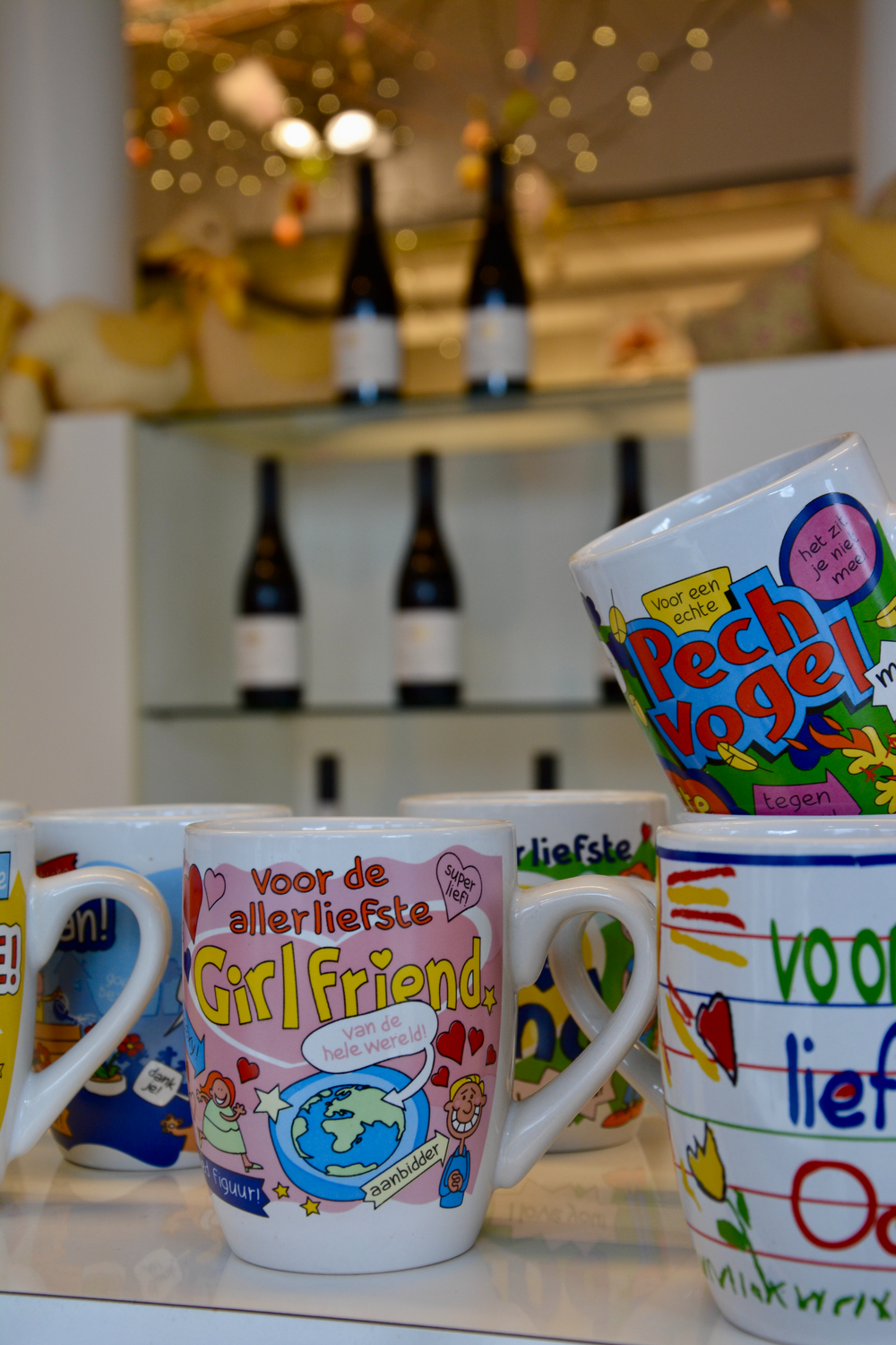 veel cadeau-artikelen en wijn