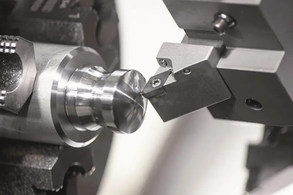 MKD staat voor monokristallijn diamant en is een speciale wisselsnijplaat voor kunststoffen en non-ferrometalen.