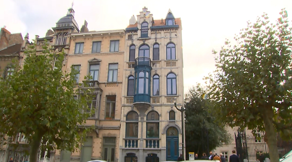 SCHIFFELEERS GLAS GAGNE DANS LA CAT&Eacute;GORIE MENUISERIE ET CHARPENTERIE