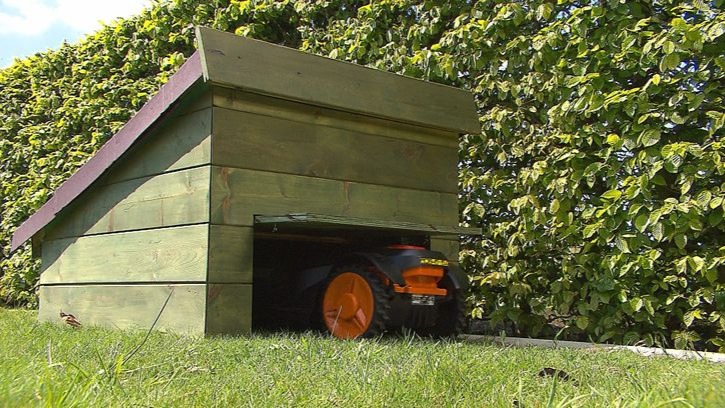 GARAGE ROBOT TONDEUSE