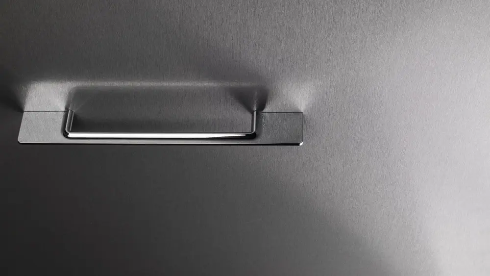 ST20 Metal Brushed