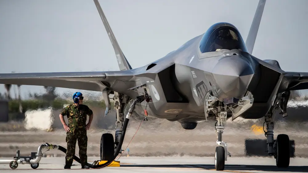 F35