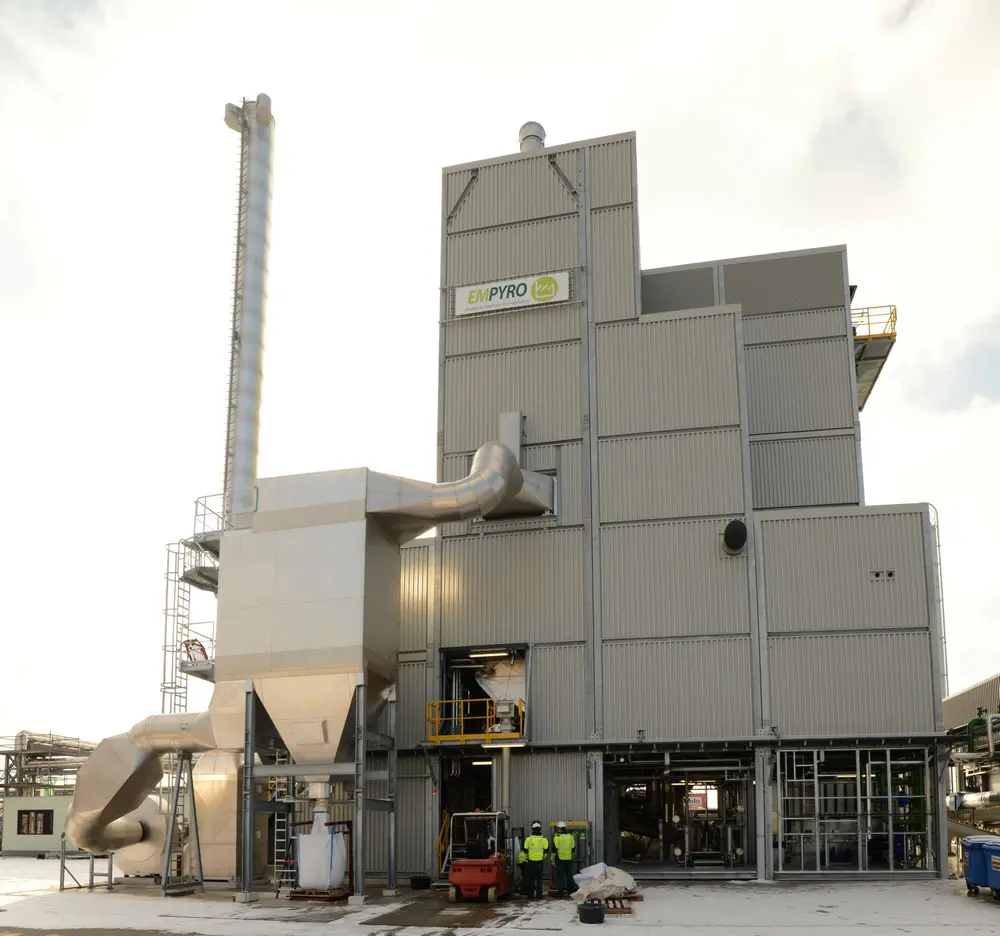 Zeton realiseerde voor BTG-BTL de Empyro plant  die houtafval omzet in pyrolyseolie, geschikt als brandstof voor branders in een droogproces