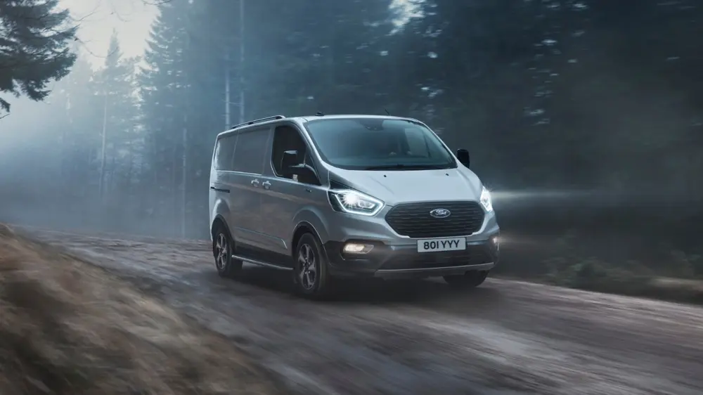 Veelzijdige Ford Tourneo en Transit Connect Active met terreincapaciteiten