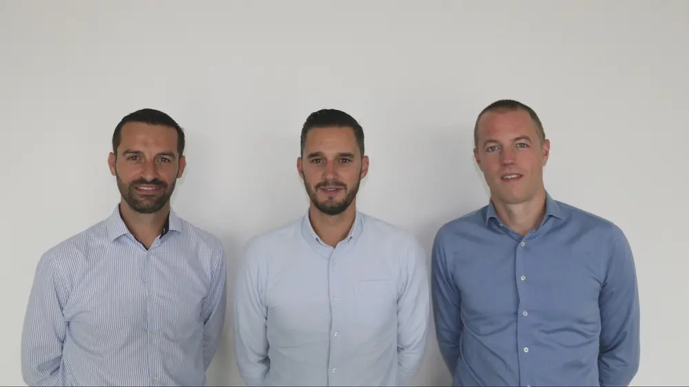 L’équipe de l’administration de Vydraulics:  Wouter Vullers (CCO), Steven Vangeersdaele (CEO) et Stijn Schacht (CTO)