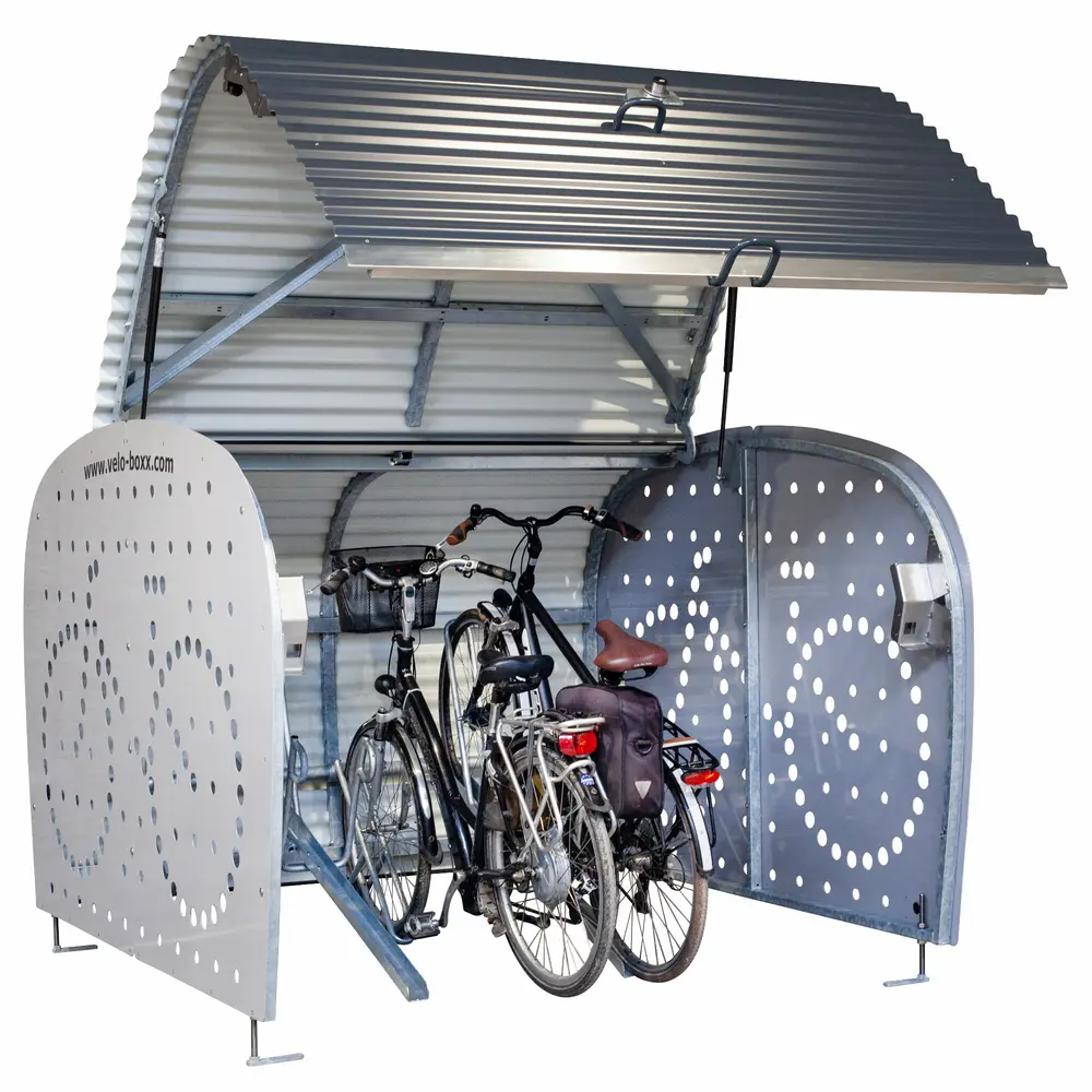 AirKey werkt cloudbased. Dat betekent dus dat je het systeem kunt bedienen of beheren zodra je verbonden bent via het internet, of dat nu is via 4G of wifi. Met je telefoon kun je dus eenvoudig de cilinder openen