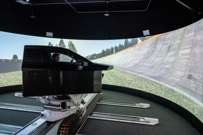 800_continental_drivingsimulators_0151.jpg