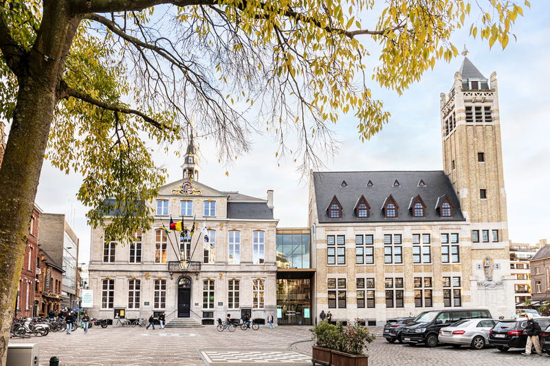Stadhuis Roeselare.jpg