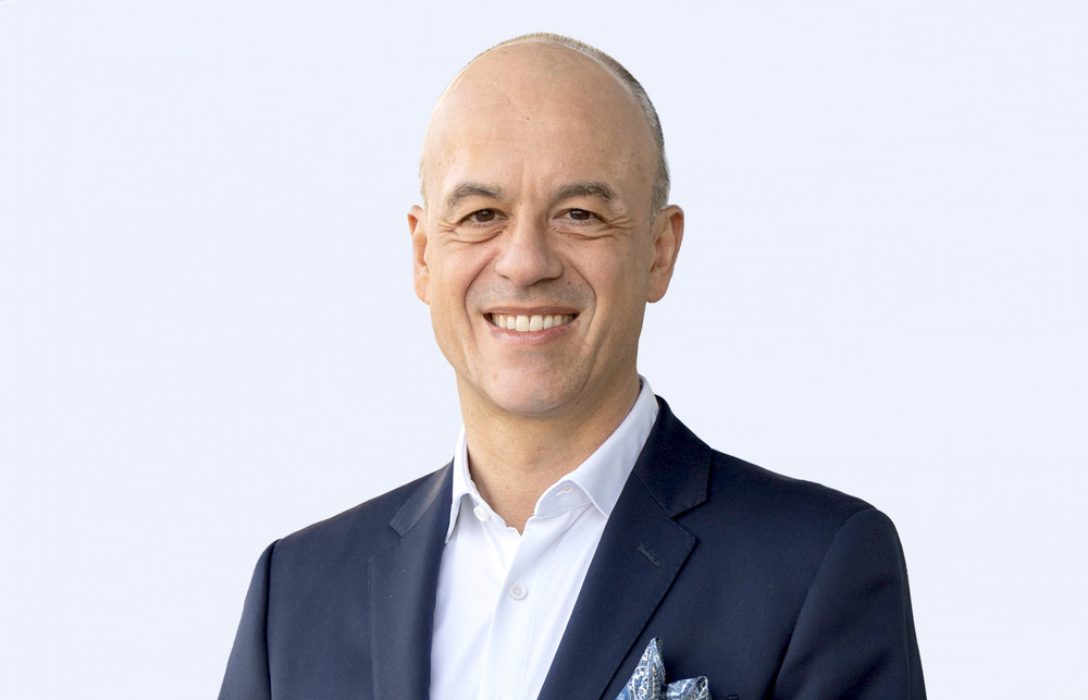 Thomas Donato_Headshot.jpg